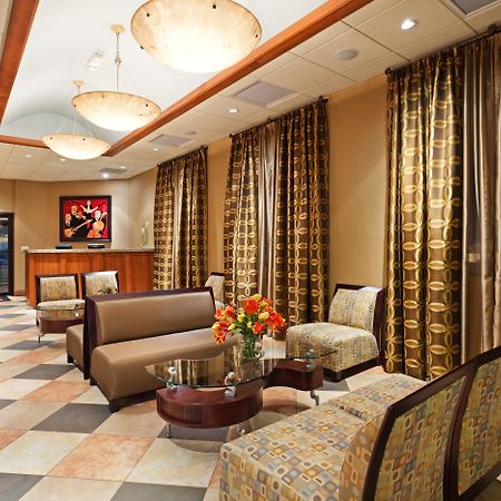 Crowne Plaza Greenville By Ihg Exterior photo