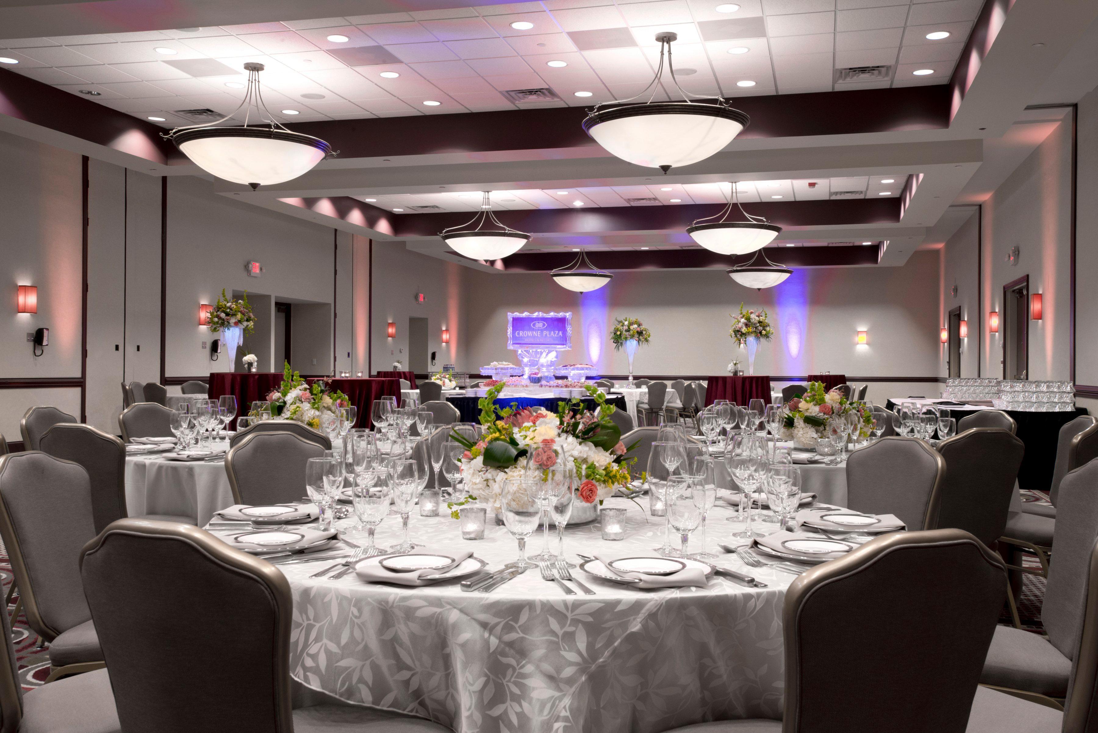 Crowne Plaza Greenville By Ihg Exterior photo