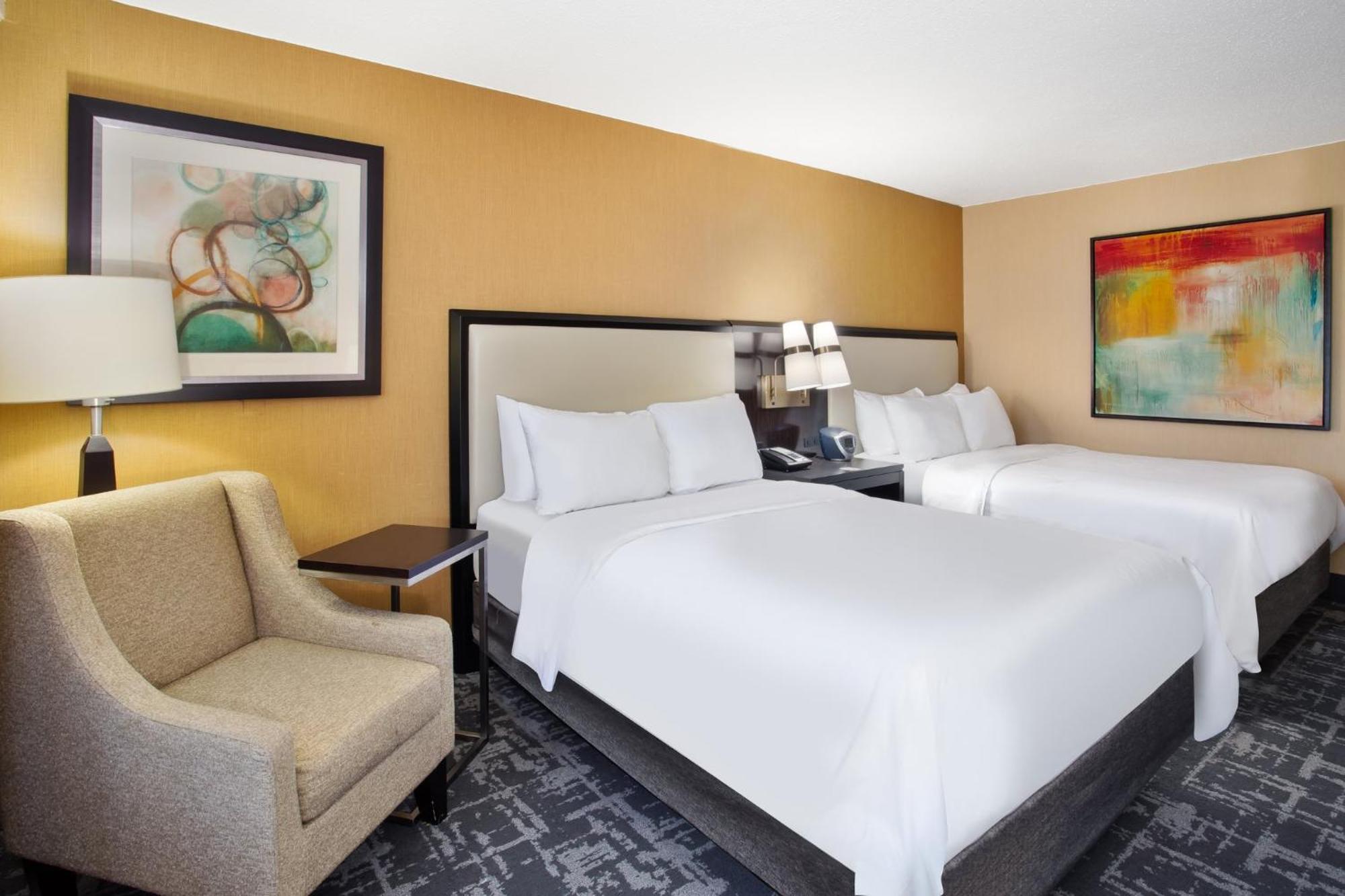 Crowne Plaza Greenville By Ihg Exterior photo