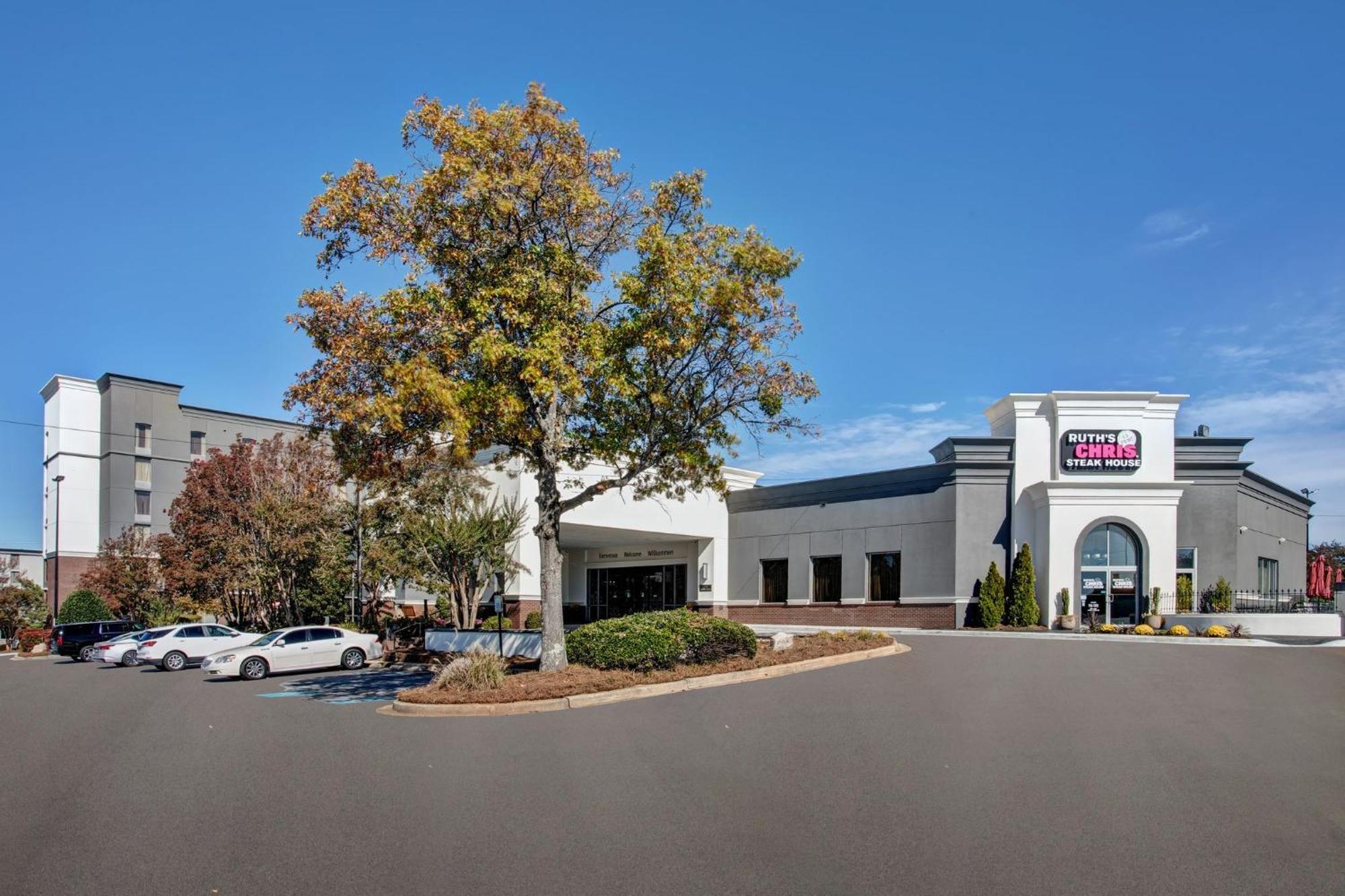 Crowne Plaza Greenville By Ihg Exterior photo